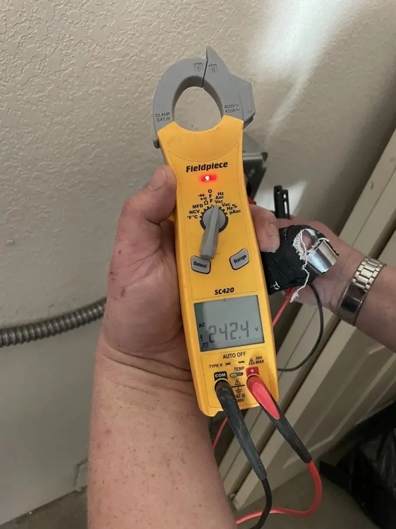 Voltage testing with clamp meter during Aluminum Wiring Replacement in Trappe
